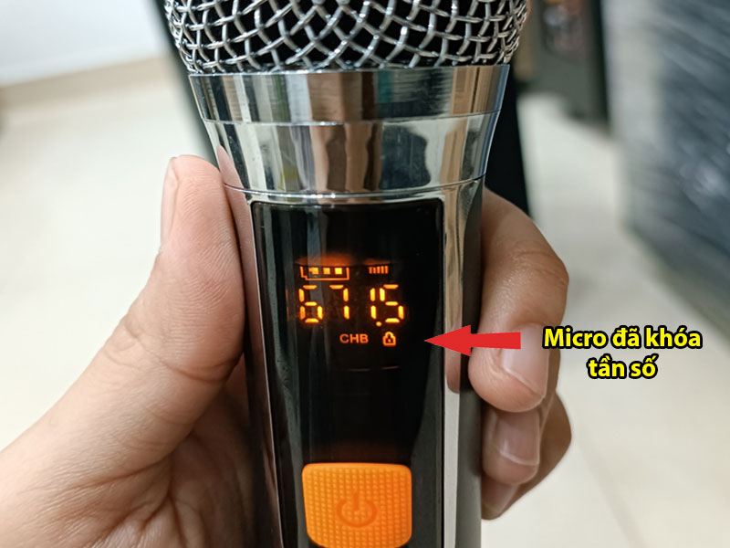 Khóa tần số micro